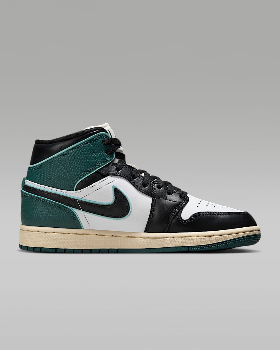 Air Jordan 1 Mid SE Shoes